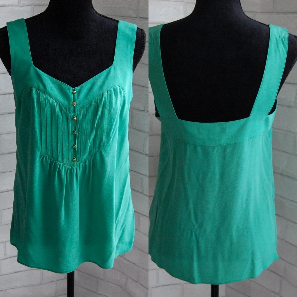 🌟Banana Republic Button Tank Top🌟